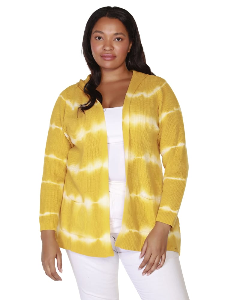 Front of a model wearing a size 1X Kamila Tie-Dye Hooded Cardigan in Honey Gold/White by Belldini Black Label. | dia_product_style_image_id:285003